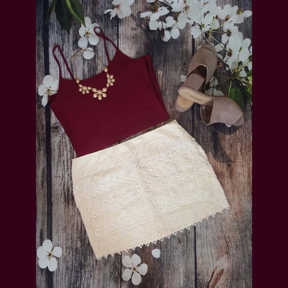 🌼NWT! Sans Souci Ivory Lace Layered Mini Skirt
